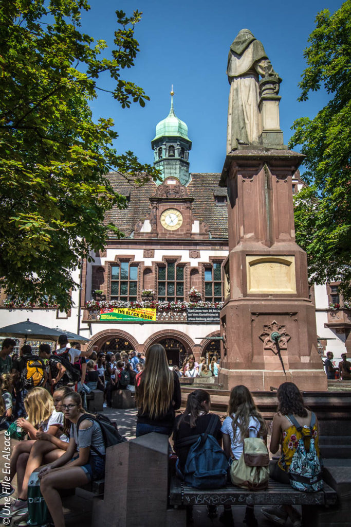 Freiburg - Allemagne - Photo Céline Schnell Une Fille En Alsace