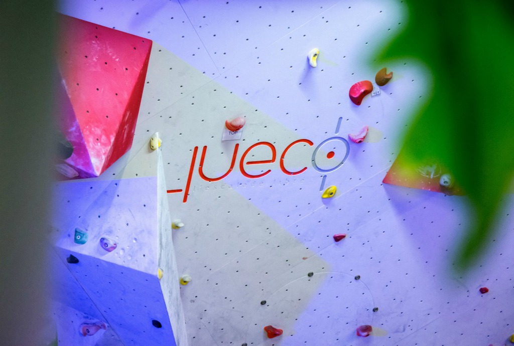 Salle d'escalade de bloc Hueco - Strasbourg