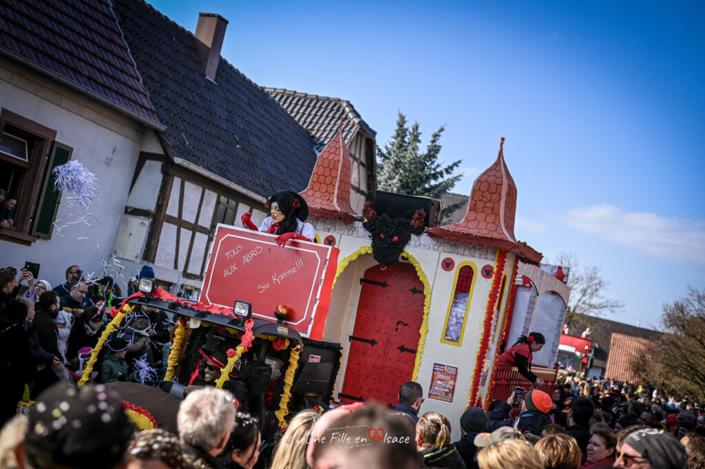 carnaval-de-roppenheim- Celine-Schnell-Une-Fille-En-Alsace-2022