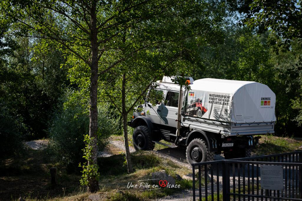 musee-unimog-gaggenau-foret-noire-Celine-Schnell-Une-Fille-En-Alsace-2023