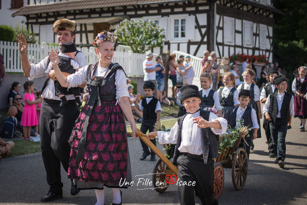 costume-traditionnel-alsacien