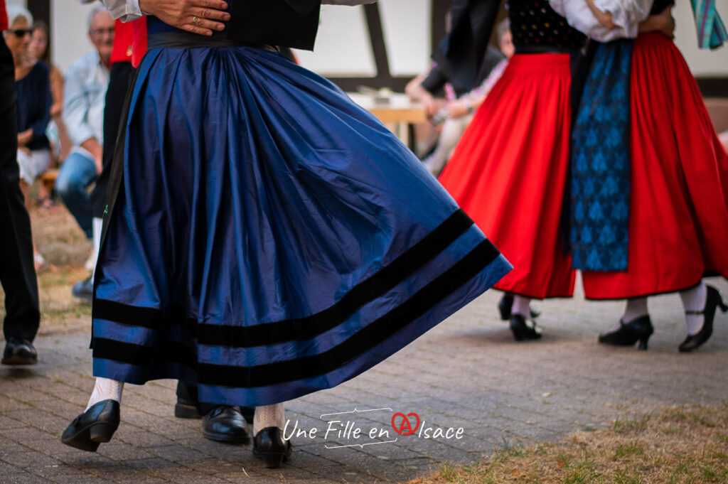 costume-traditionnel-alsacien