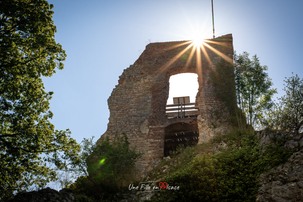 chateau-de-ferrette-sundgau-Une-Fille-En-Alsace-2024