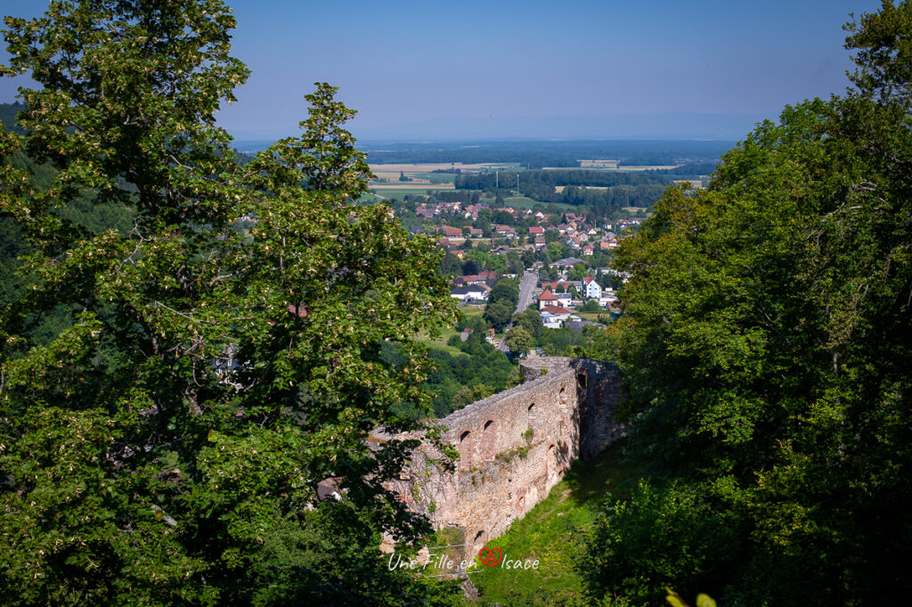 chateau-de-ferrette-sundgau-Une-Fille-En-Alsace-2024