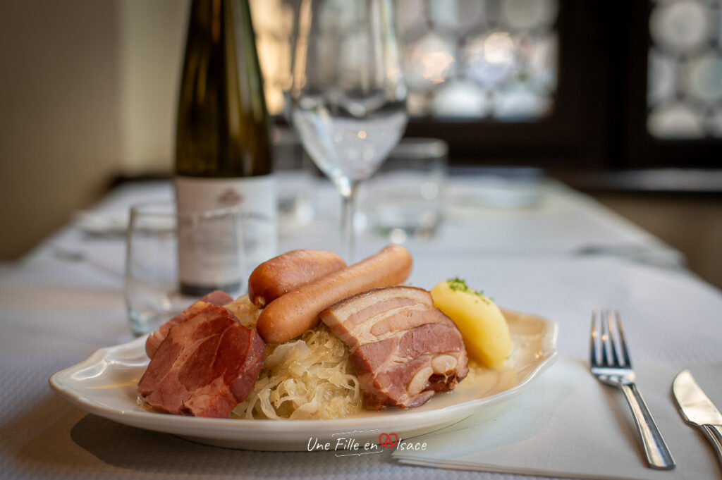 choucroute-restaurant-le-tire-bouchon-strasbourg-Une-Fille-En-Alsace-2024