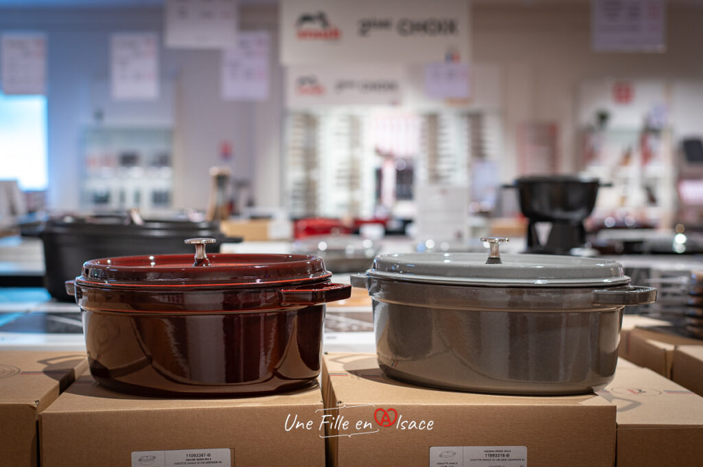 Magasin-d-usine-STAUB-Turckheim-Une-Fille-En-Alsace-2025