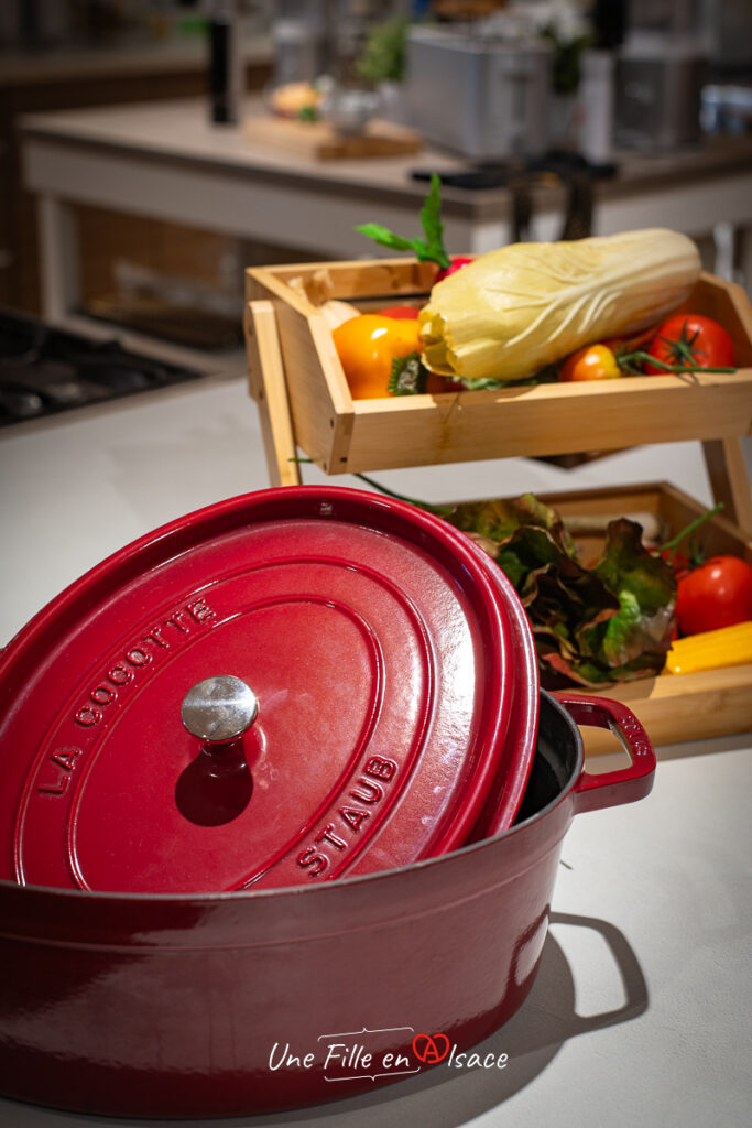 Cocotte-STAUB-Turckheim-Une-Fille-En-Alsace-2025