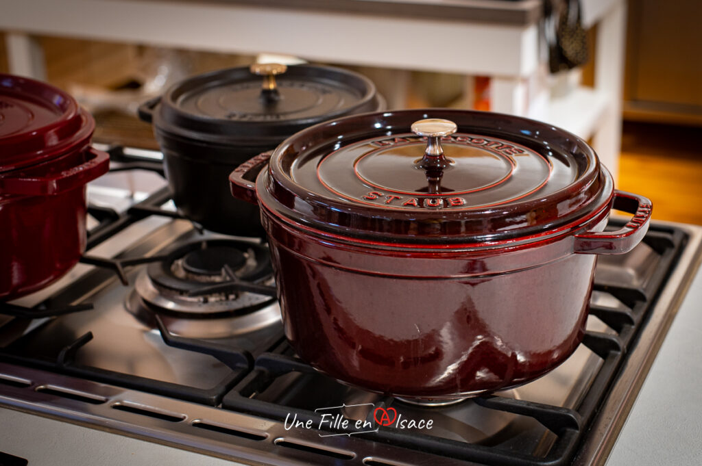 Cocotte-STAUB-Turckheim-Une-Fille-En-Alsace-2025