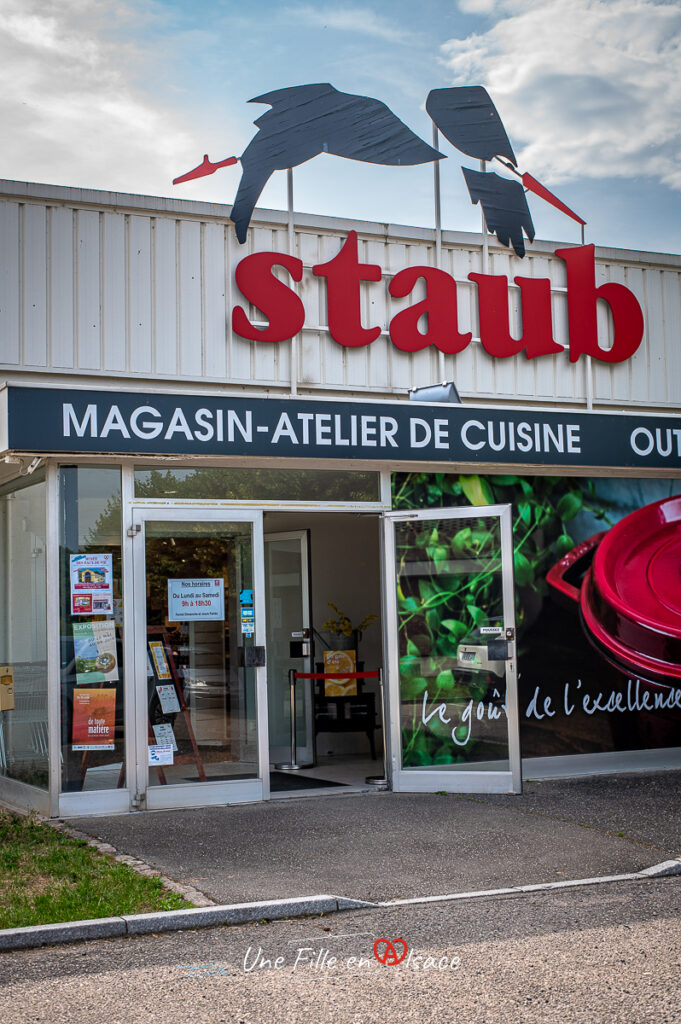 Magasin-outlet-STAUB-Turckheim-Une-Fille-En-Alsace-2025