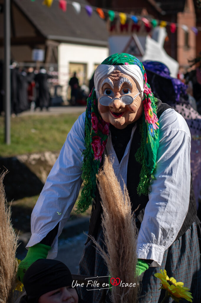 butze-carnaval-mothern-Une-Fille-En-Alsace-2025