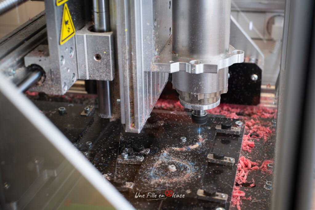 atelier-de-fabrication-rien-que-la-vue-opticien-haguenau-Une-Fille-En-Alsace-2025